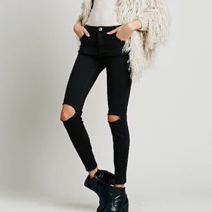 FREE PEOPLE Black Ripped Ankle Jeans